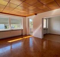 Sehr schöne und helle Wohnung in SchönseeOpf. zu vermieten