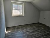 Foto - 3 Zimmer Dachgeschoßwohnung in Kirchhaslach