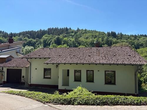Foto - Oase in der Natur–Charmantes Einfamilienhaus mit Einliegerwohnung