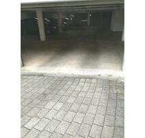Tiefgaragenstellplatz mit Schranke. - Limburg an der Lahn