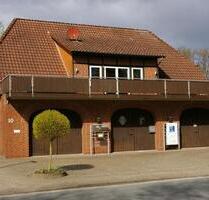 Wohnen und Arbeiten unter einem Dach - Büroräume mit Betriebsleiterwohnung - Rastede