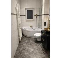 Stilvolle 2,5 Zimmer Wohnung mit Stellplatz - Berlin Neukölln