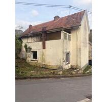 Renovierungsbedürftiges Haus zu verkaufen - Niederzissen