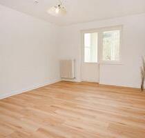 Moderne 4-Zimmer-Wohnung mit Wintergarten und Gartenmitbenutzung in Top-Lage! - Hildesheim