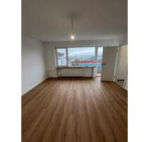 Neuwertige 1 Zimmer Wohnung mit Balkon und Pantryküche - Bad Vilbel