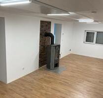 Doppelhaushälfte mit Terasse - 1.000,00&nbsp;EUR Kaltmiete, ca.&nbsp; 123,00&nbsp;m&sup2; in Siegen (PLZ: 57072)