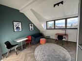 Foto - Unbefristet! Sonniges Studio im Dachgeschoss. 1290 € all-in