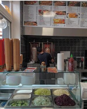 Foto - Döner Laden - 130,00 EUR Kaltmiete,