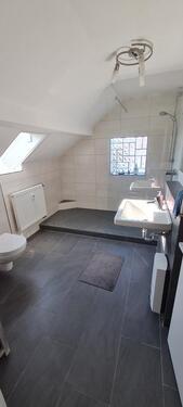 Foto - Möblierte 2 12 Zimmer DG Wohnung, Befristet bis 01.01.2028