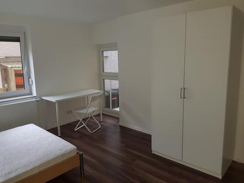 Foto - Schönes möbliertes WG-Zimmer in S-Wangen