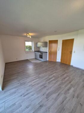 Foto - Helle 1-Zimmer-Wohnung mit Terrasse, Garten und Stellplatz