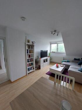 Foto - Schöne, helle 3-Zimmer-Wohnung mit Trifelsblick in zentraler Lage