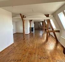 Großzügige 5-Zimmer-Wohnung mit 198 m² - Brandenburg an der Havel Bahnhofsvorstadt