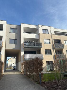 Foto - EXKLUSIVE 4,5-Zimmer-Wohnung mit Balkon, EBK & 2 TG-Stellplätzen