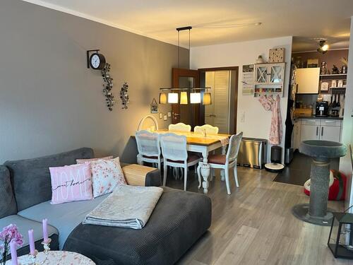 Foto - Gepflegte EG-Wohnung mit zwei Zimmern sowie Terrasse und EBK