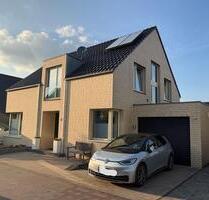 Haus in Ahaus zu verkaufen! - 599.000,00&nbsp;EUR Kaufpreis, ca.&nbsp; 100,00&nbsp;m&sup2;&nbsp;Wohnfl&auml;che in Ahaus (PLZ: 48683)
