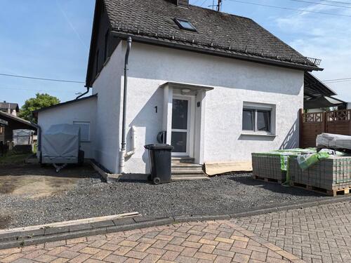 Foto - Einfamilienhaus in Atzelgit - 179.000,00&nbsp;EUR Kaufpreis, ca.&nbsp; 92,00&nbsp;m&sup2;