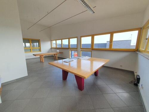 Foto - Helle Büro-, Schulungs-, Praxisräume zu vermieten