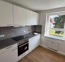 Wohnen am See - Zweitbezug nach Renovierung - inkl. neuer Einbauküche und Balkon - Zwenkau