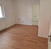 Kleine Wohnung 3 Zimmer Küche Bad, Terrasse EP - Wolfsburg Almke