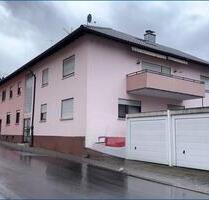 Geräumige und gepflegte 3 12 Zimmerwohnung mit großem Balkon in Walzbachtal-Jöhlingen!