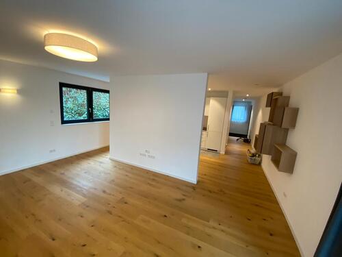 Foto - Moderne 2-Zimmer Wohnung im 1. OG + TG-Stellplatz