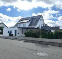 Freundliche 2,5-Zimmer Helle Einliegerwohnung ab Juni zuvermieten - Eutingen im Gäu