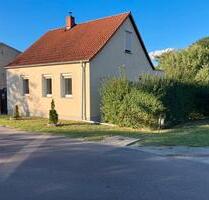 Einfamilienhaus mit Kamin, Carport und Garten - Schönhausen (Elbe)
