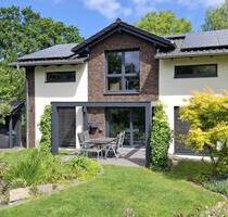 Provisionsfrei! Stilvolles Haus mit idyllischem Garten in Garbsen