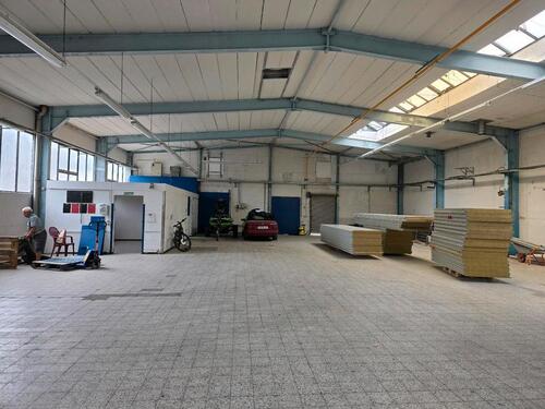 Foto - Lagerhalle Werkstatt Produktion