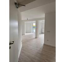 3 RAUM-WOHNUNGBadewanne2xBalkonBarrierefreievtl.Einbauküche - Ebeleben