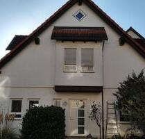 Kleines Traumhaus zu vermieten - 850,00&nbsp;EUR Kaltmiete, ca.&nbsp; 80,00&nbsp;m&sup2; in Ilshofen (PLZ: 74532)