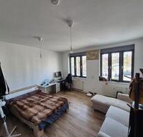 Großes, helles Zimmer mit schöner Aussicht zur Zwischenmiete - Jena