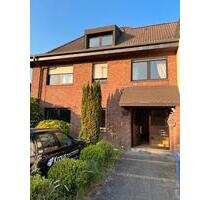 3 Zimmer Wohnung Linnicher Str 38b im 1. OG mit Balkon - Jülich