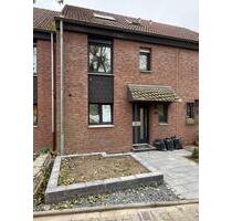 Einfamilienhaus - 2.050,00&nbsp;EUR Kaltmiete, ca.&nbsp; 125,00&nbsp;m&sup2; in Krefeld (PLZ: 47809) Gellep-Stratum