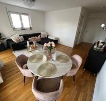 2-Zi.-Whg. Frankfurt (ca. 65 m²) mit Balkon,TG-Stellplatz, EBK - Frankfurt am Main Nord-Ost