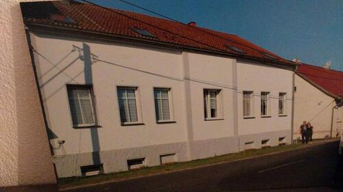 Foto - 3 zimmer Altbau - 450,00&nbsp;EUR Kaltmiete, ca.&nbsp; 76,00&nbsp;m&sup2;