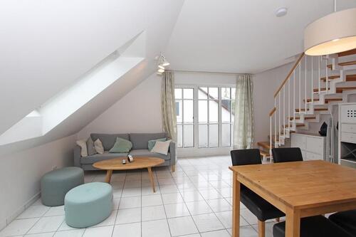 Foto - Helle, vollständig möblierte 2,5-Zimmer Wohnung mit drei Balkonen Nähe S8 Englschalking