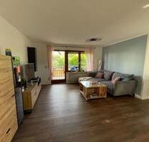 Helle 3-Zimmer-Wohnung mit Balkon, Garage & Stellplatz in ruhiger - Blaufelden