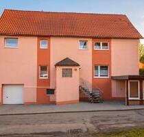 Platzwunder mit Herz: Mehrgenerationenhaus in ruhiger Dorfidylle - Marsberg