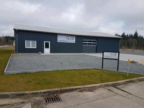 Foto - Gewerbehalle mit Büro - ideal für Lager, Werkstatt, Autohandel