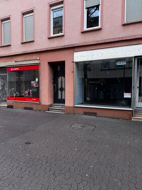 Foto - Ladenlokal als Büro , nagelstudio, Kiosk Usw. Zu vermieten.