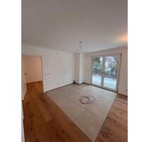 Moderne 3-Zimmer-Wohnung mit Garten in Bad Endorf