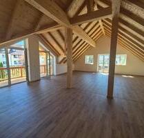 Moderne Neubau-Dachgeschosswohnung mit Balkon in zentraler Lage - Bad Tölz