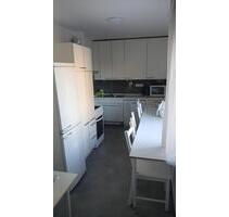 Möbliertes Haus mit Terrassen und PKW-Stellplätzen zu vermieten! - Bonn Beuel-Mitte