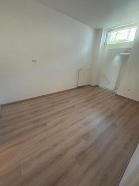 Foto - Schöne 2,5 Zimmer-Wohnung im modernisierten Haus als WG geeignet