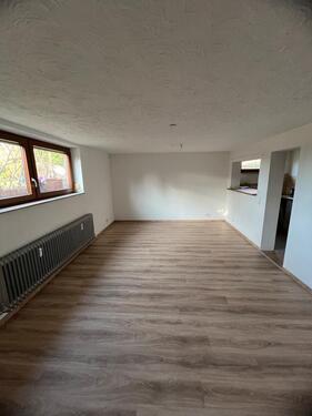 Foto - 1-Zimmer-Souterrainwohnung mit neuer Küche und separatem Eingang