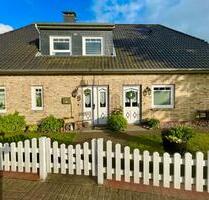 Landhaus mit 3 Wohnungen - 419.000,00&nbsp;EUR Kaufpreis, ca.&nbsp; 220,00&nbsp;m&sup2; in Stapel (PLZ: 25879)