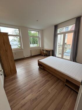 Foto - 5-Zimmer-Wohnung mit 5,7 % Rendite - Vollvermietet
