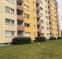 Frisch renovierte 3 Zimmer Wohnung mit Balkon u. Stellplatz - Nürnberg Zerzabelshof